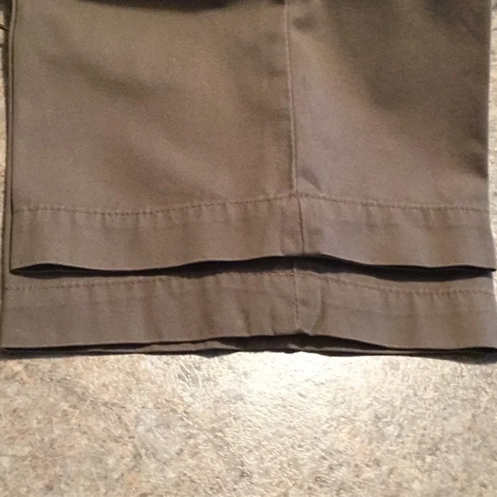 Nice Banana Republic mens brown pants